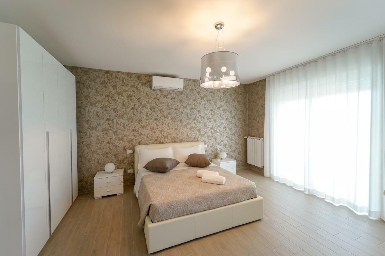 Bed and Breakfast Wojtyla Airport Bari Zewnętrze zdjęcie